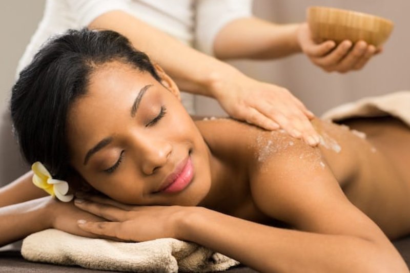 Body Treatment scrubbing massage